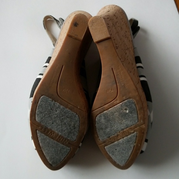 Nine West striped Peep Toe Sling Back Wedge - Picture 3 of 7